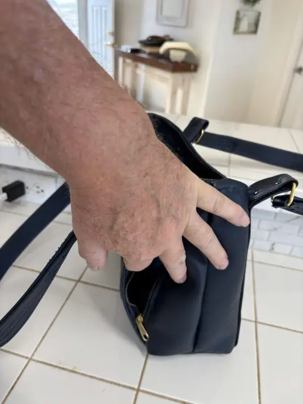 Ladies Concealed Carry Purse (ambidextrous)