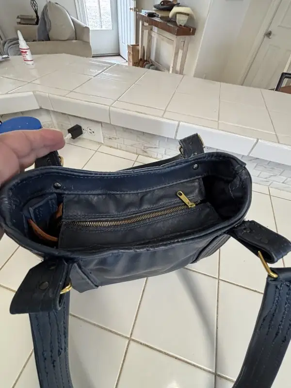 Ladies Concealed Carry Purse (ambidextrous)
